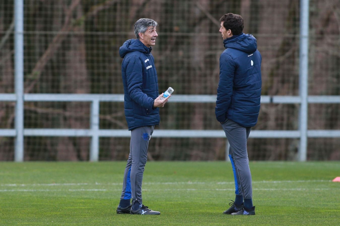 Imanol Alguacil ha convocado a todos los jugadores disponibles de la primera plantilla para medirse a Osasuna en Copa. Recupera a Monreal y Willian José vuelve a la lista, pero pierde a Llorente por una rotura para al menos los dos próximos partidos.
