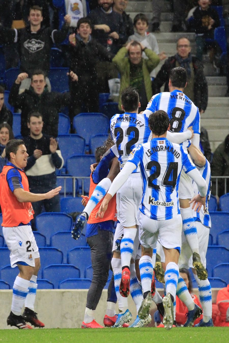 La Real Sociedad sigue soñando con la Copa tras eliminar a Osasuna. Los txuri-urdin estarán en el bombo de cuartos