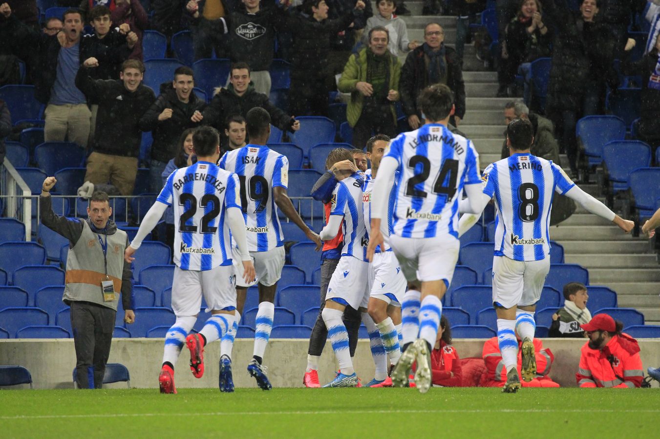 La Real Sociedad sigue soñando con la Copa tras eliminar a Osasuna. Los txuri-urdin estarán en el bombo de cuartos