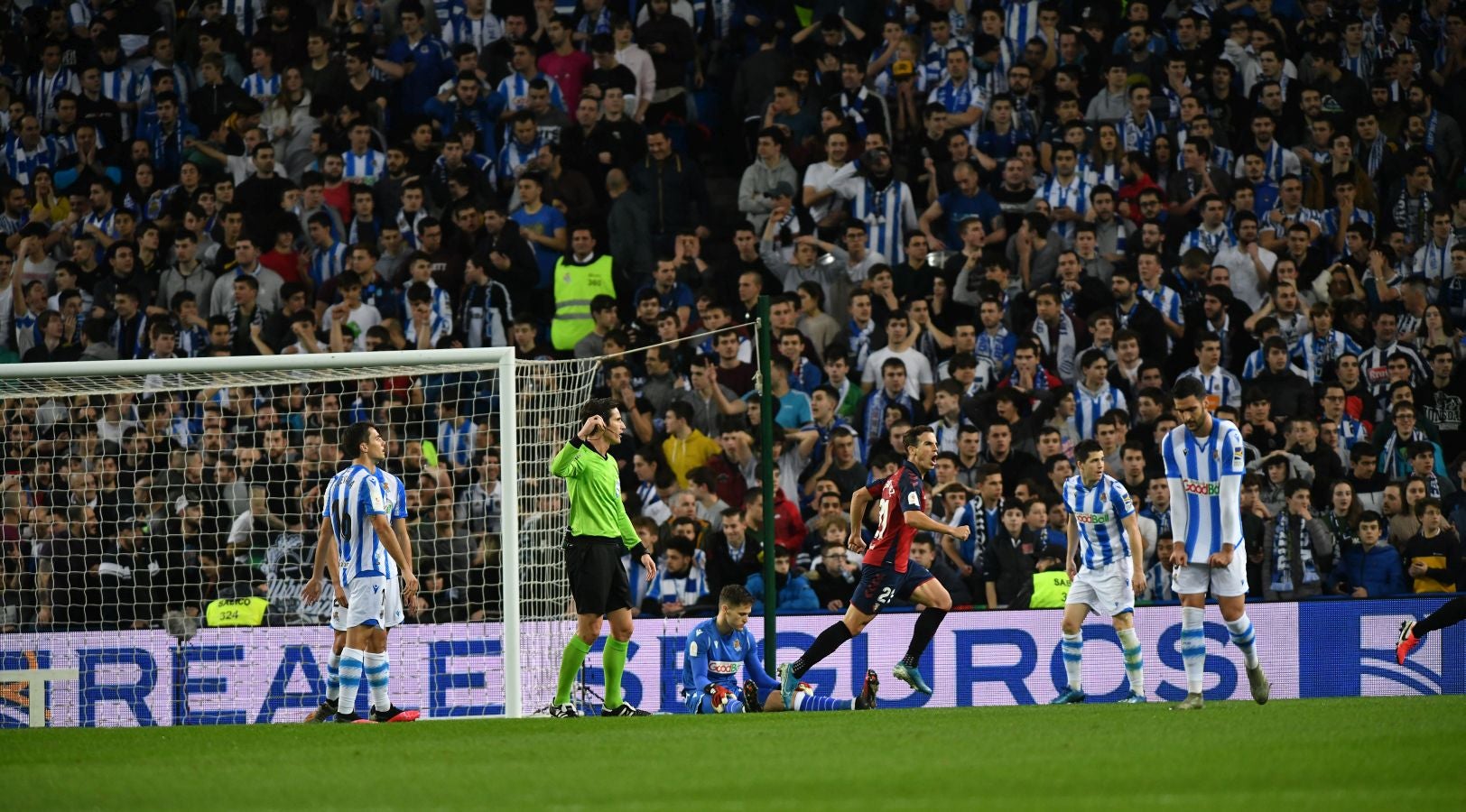 La Real Sociedad sigue soñando con la Copa tras eliminar a Osasuna. Los txuri-urdin estarán en el bombo de cuartos