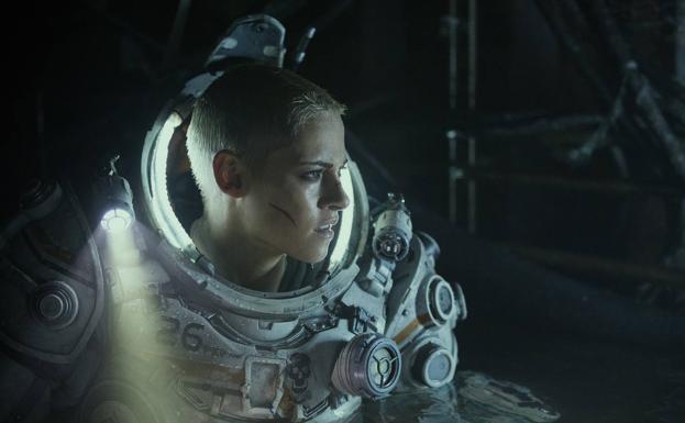 Kristen Stewart protagoniza 'Underwater' con un papel que recuerda a la Ripley de 'Alien, el octavo pasajero'.