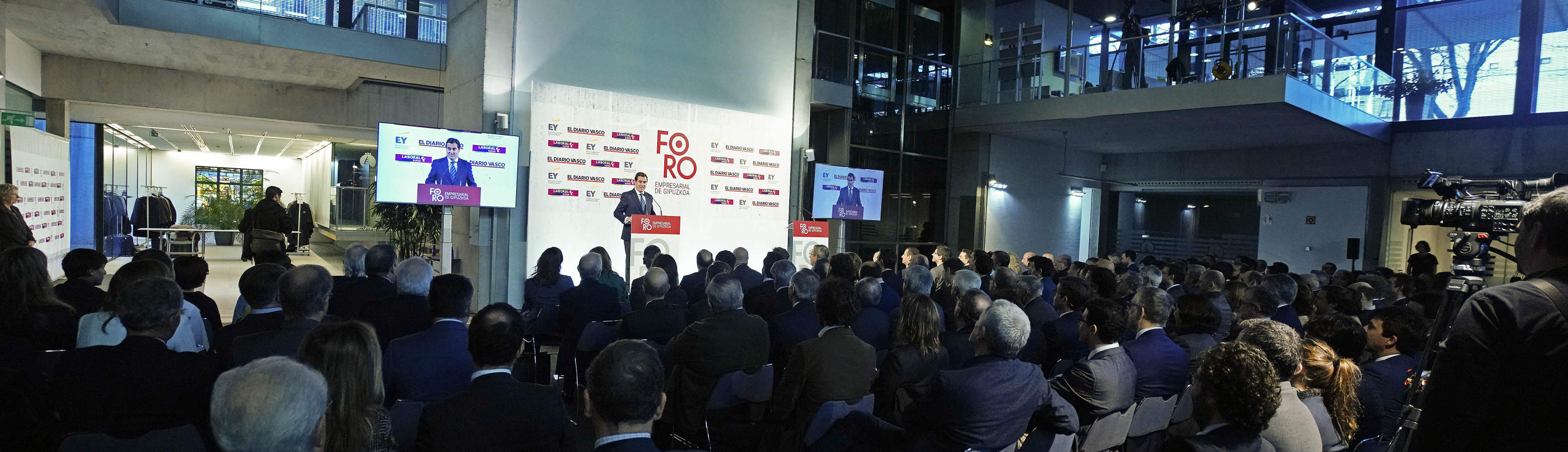 Fotos: Garamendi subraya en la «voluntad de diálogo» de CEOE para la reforma laboral