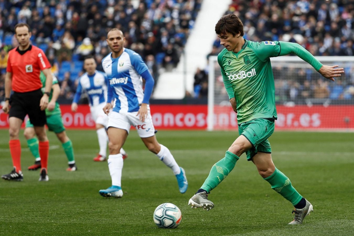 Isak ha adelantado a la Real en el minuto 20, pero Omeruo en el 48 ha empatado el partido para el Leganés.