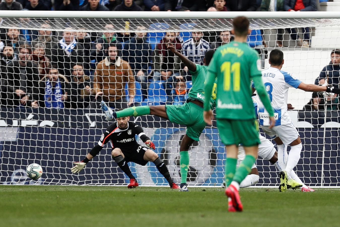 Isak ha adelantado a la Real en el minuto 20, pero Omeruo en el 48 ha empatado el partido para el Leganés.