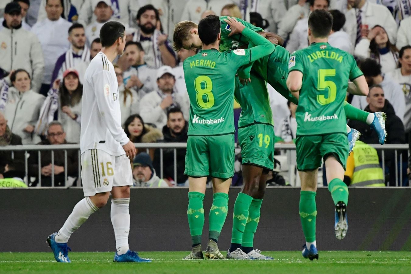 El Real Madrid y la Real Sociedad se enfrentan en los cuartos de final de la Copa del Rey en el Santiago Bernabéu