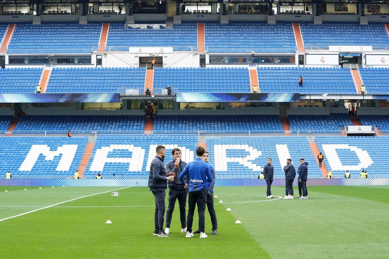 El Real Madrid y la Real Sociedad se enfrentan en los cuartos de final de la Copa del Rey en el Santiago Bernabéu