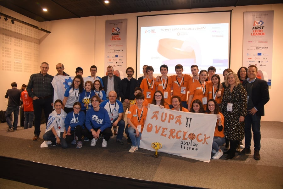 Axular Lizeoa de Donostia disputará la final estatal tras vencer en la First Lego League Euskadi. 