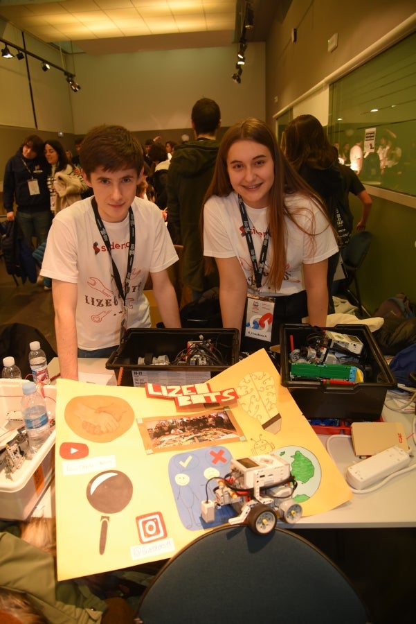 Axular Lizeoa de Donostia disputará la final estatal tras vencer en la First Lego League Euskadi. 