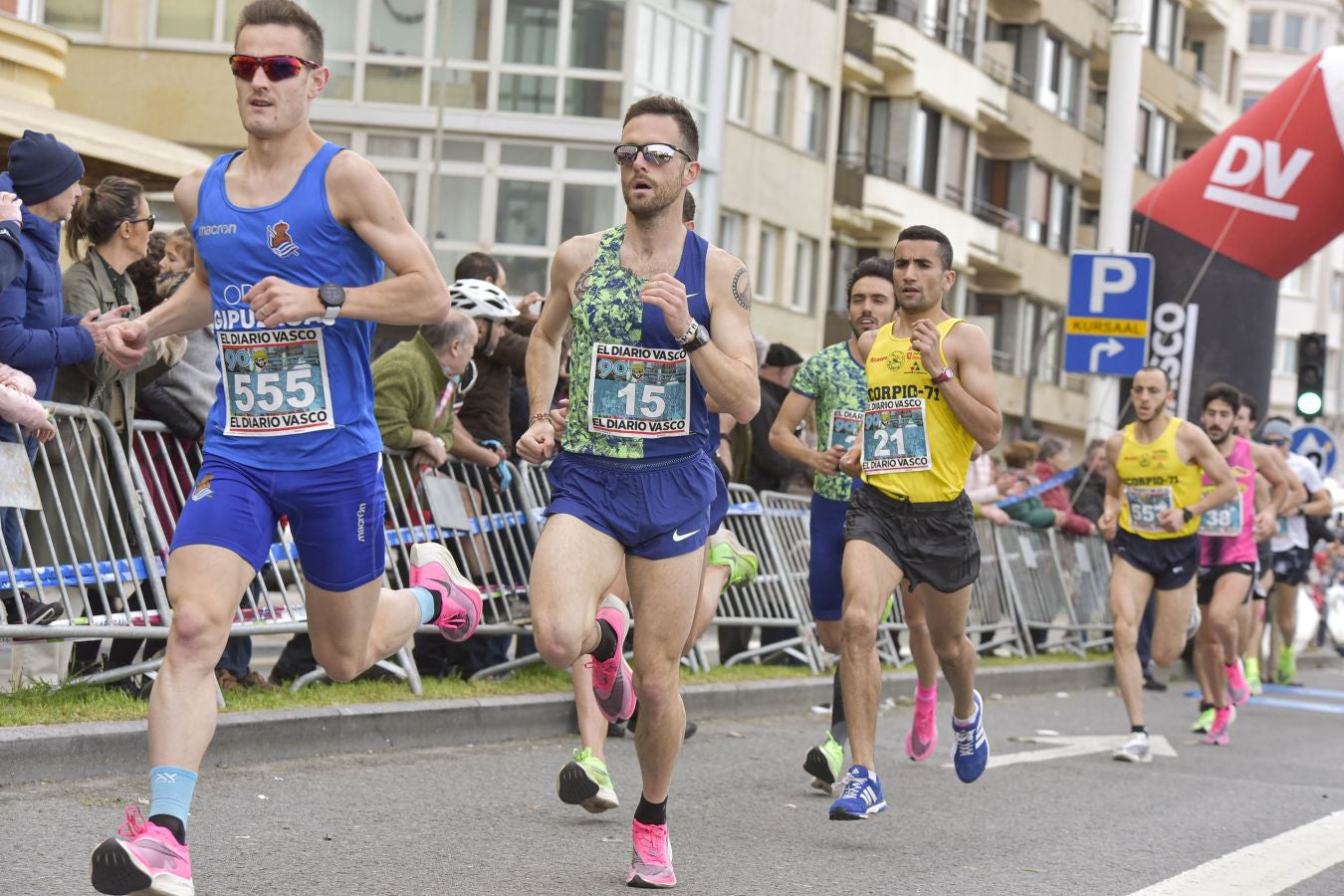 Carlos Mayo y Elena Loyo se han llavado la prueba en una carrera con mucha afición.