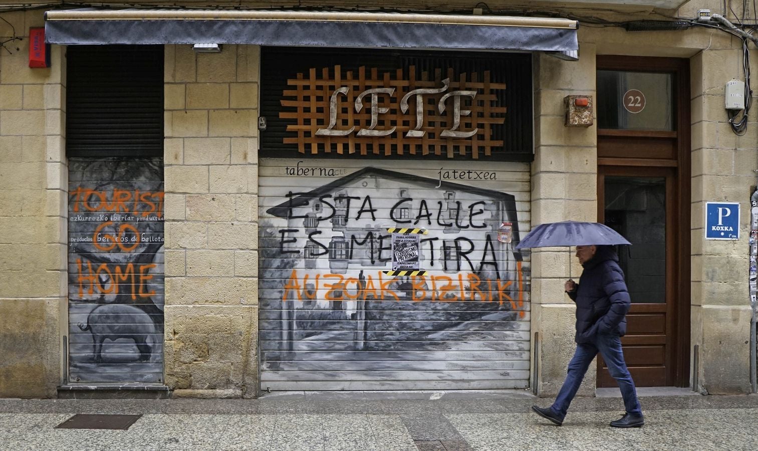 El Departamento vasco de Seguridad ha activado un aviso amarillo este lunes y el martes por riesgo para la navegación ya que se esperan olas de entre 4 y 5 metros de altura.