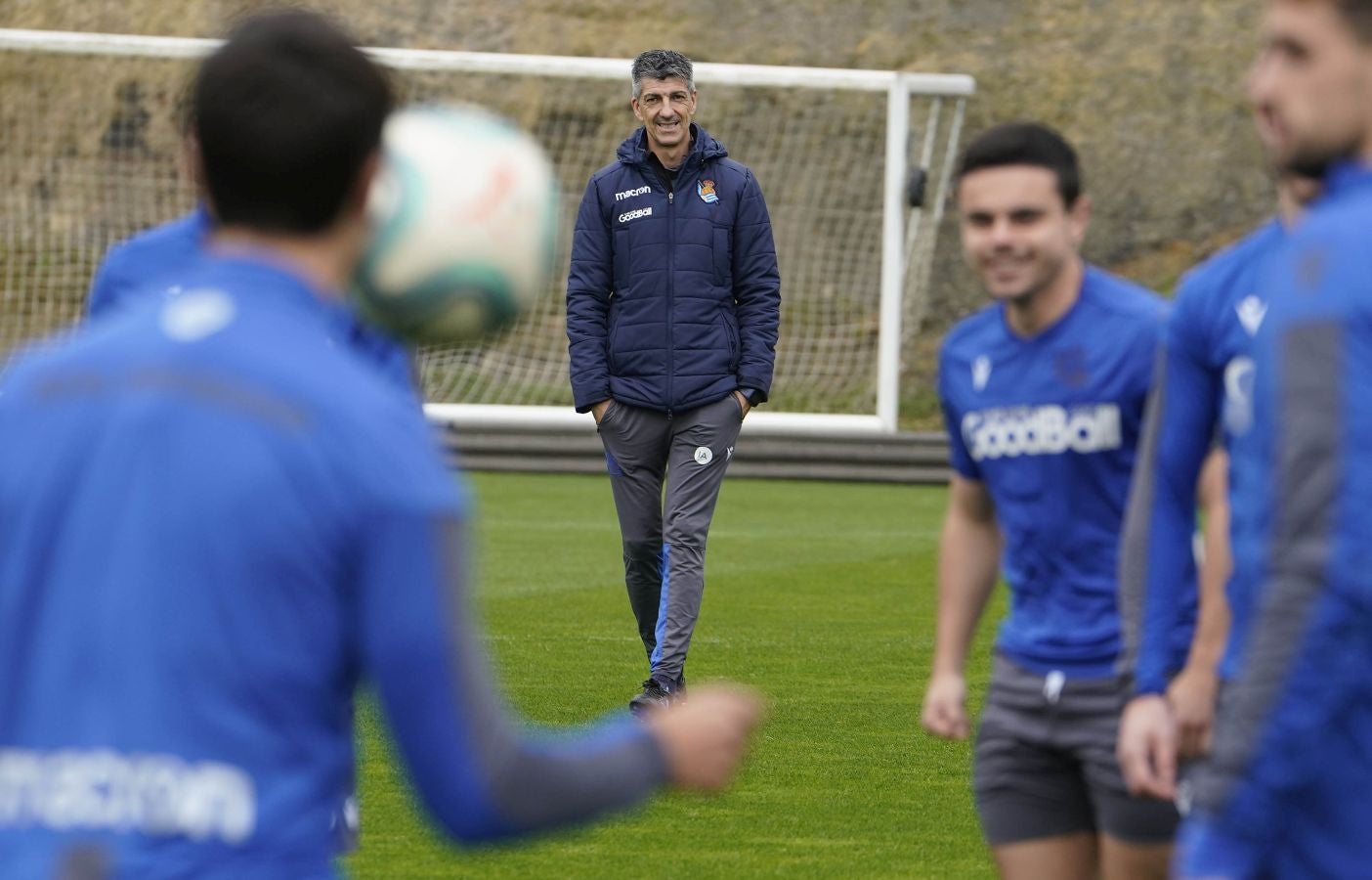 Los cinco canteranos del Sanse han saltado al césped junto con los intengrantes de la primera plantilla, en la que se ha visto corretear a Illarramendi