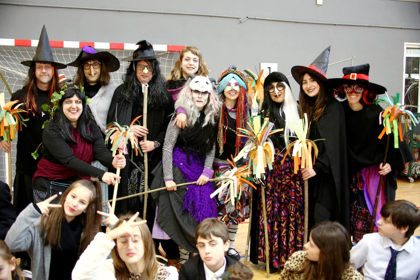 La Herri Eskola de Lezo ha vivido un viernes especial con motivo del carnaval.