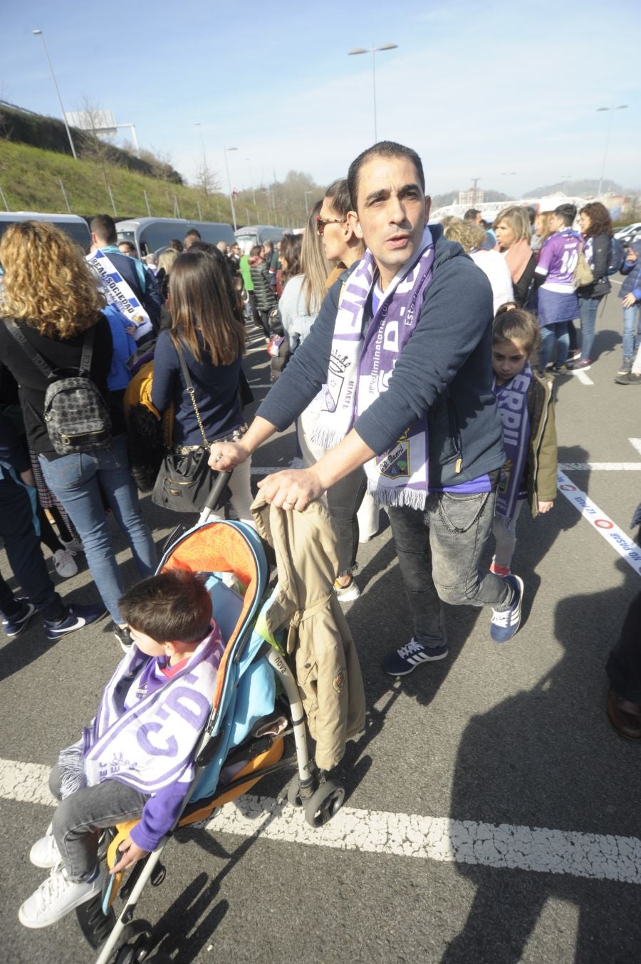 Los habitantes de Becerril de Campos se encuentran en San Sebastián donde disfrutarán de una comida en la Sidrería Salaberria con la afición realista y después estarán en las gradas animando a la Real