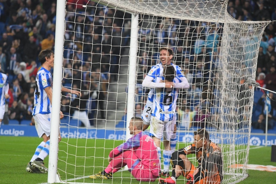 Fotos: Las mejores imágenes de la Real Sociedad contra frente al Valencia