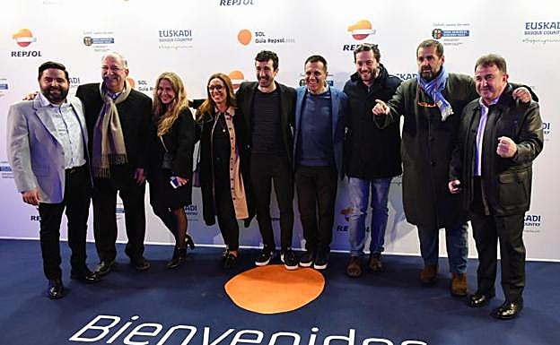 Asistenetes al acto. 