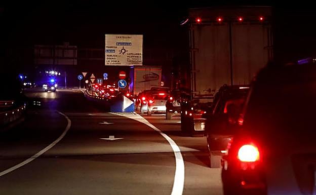 Directo | Los Mossos d'Esquadra trabajan en un posible cierre global de Cataluña