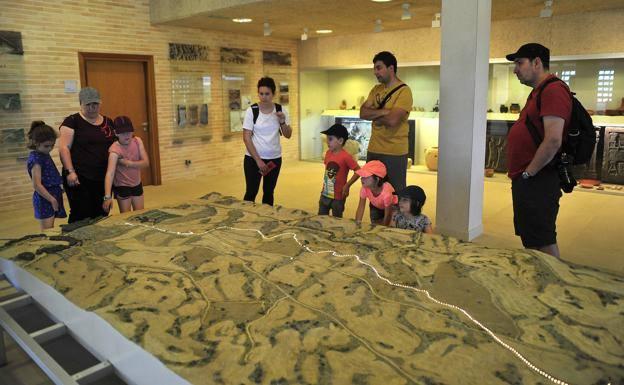 Maqueta de los inmuebles romanos en la comarca.