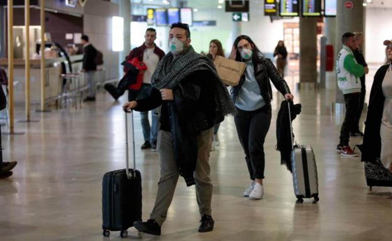 Llegada a Foronda de un vuelo procedente de Milán.