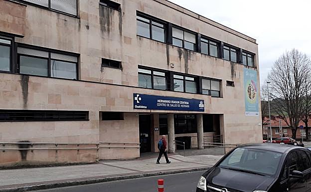 Un caso sospechoso de un joven obliga a cerrar 14 horas las urgencias en Hernani