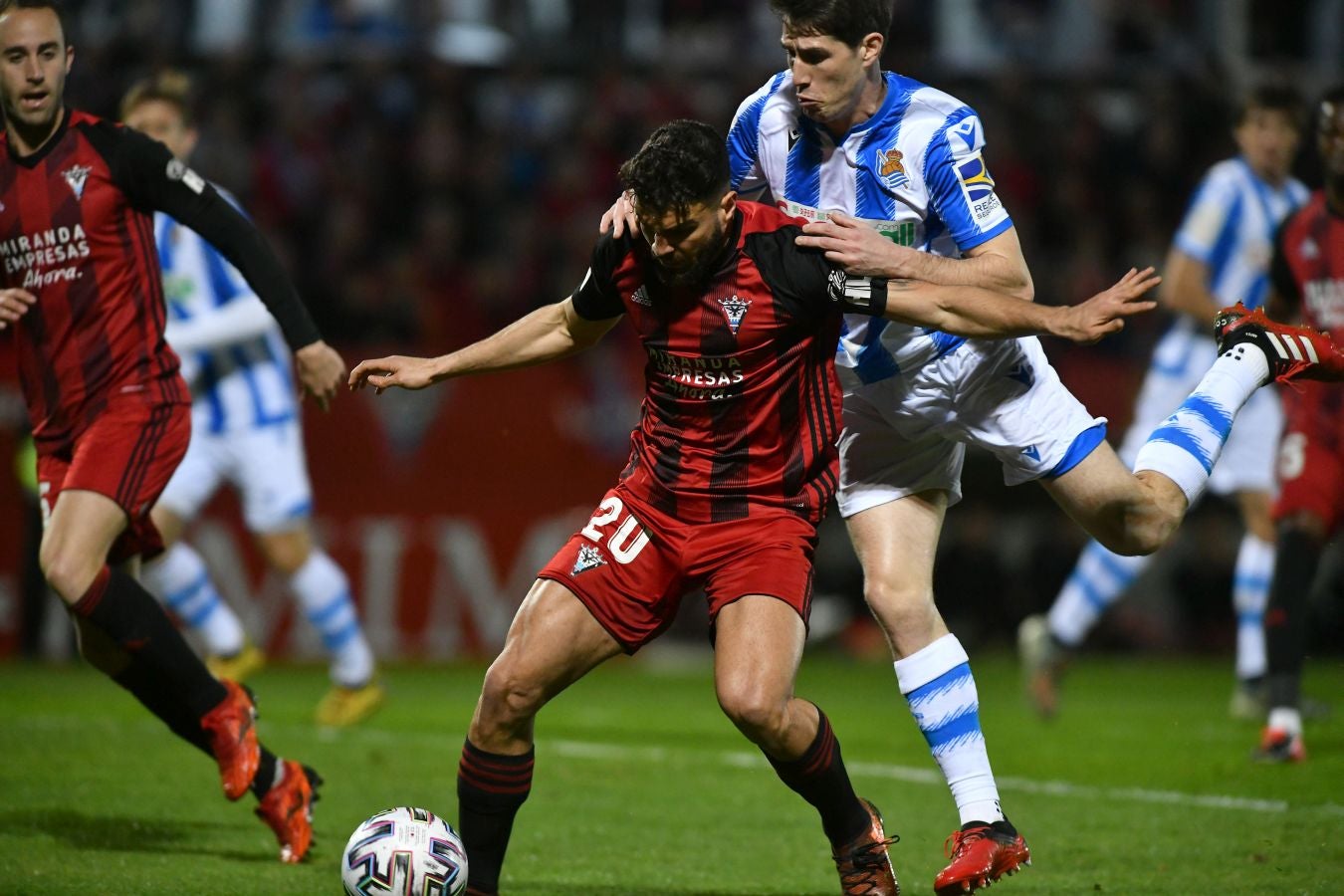 Ambientazo en Anduva para la vuelta de la semifinal de Copa entre Real Sociedad y Mirandés