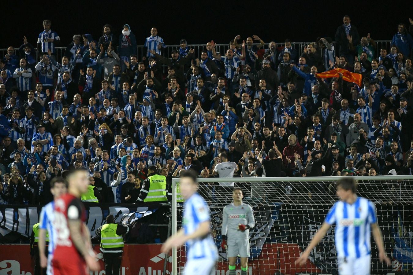 Ambientazo en Anduva para la vuelta de la semifinal de Copa entre Real Sociedad y Mirandés