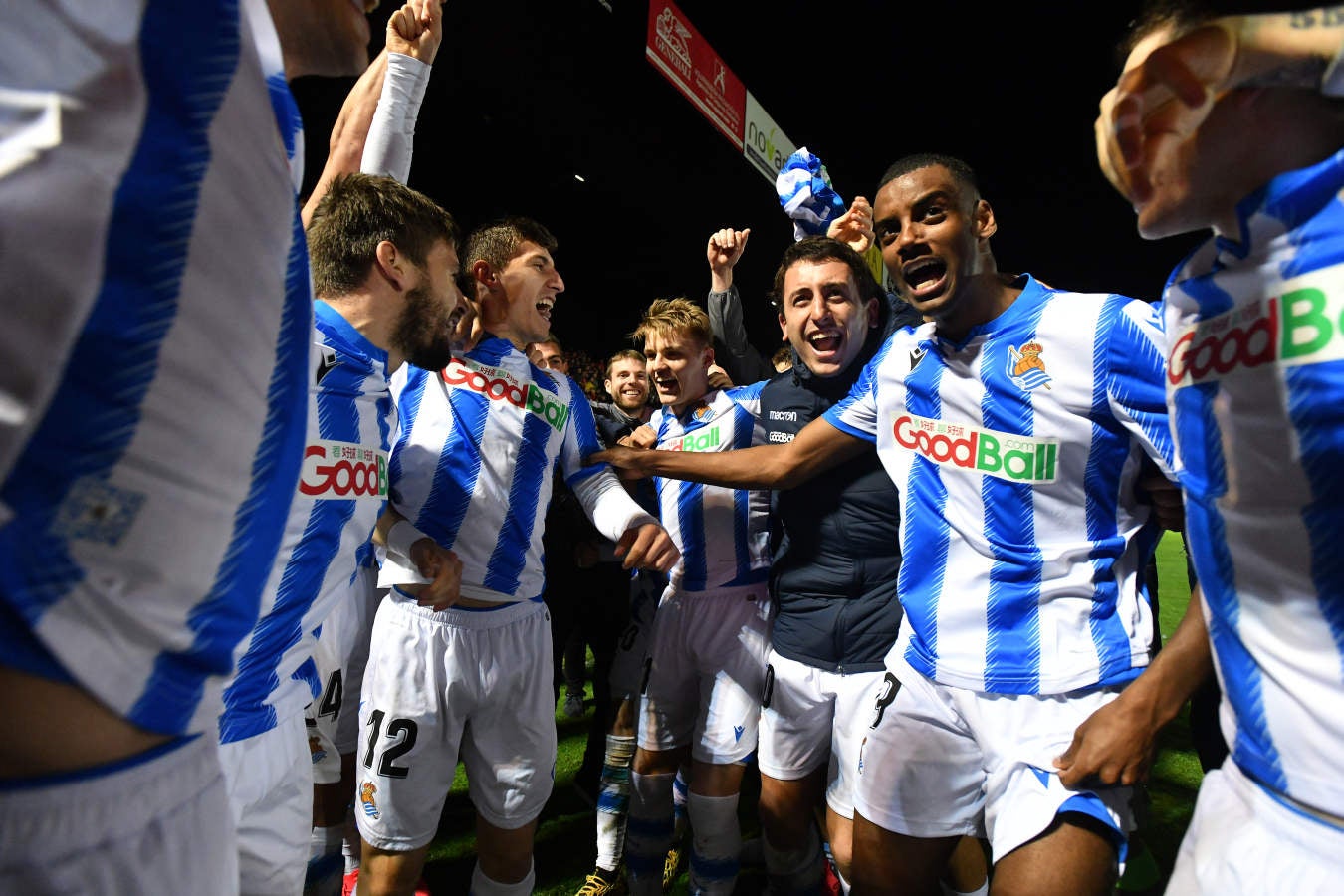 Así ha celebrado la Real Sociedad la victoria que les permitirá jugar 32 años después una final de Copa del Rey