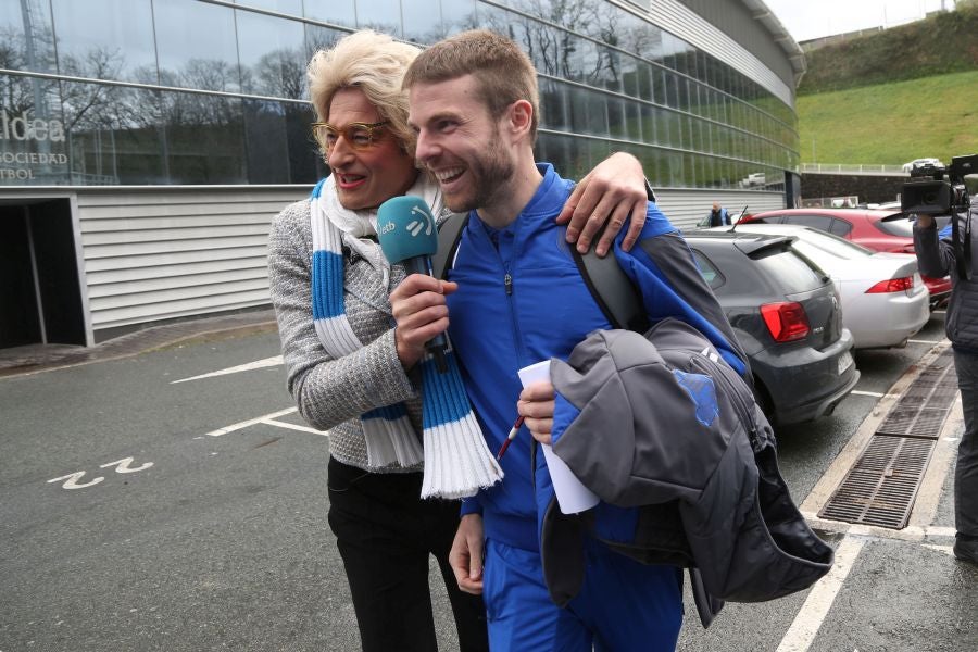 La expedición txuri urdin parte hacia Miranda. 