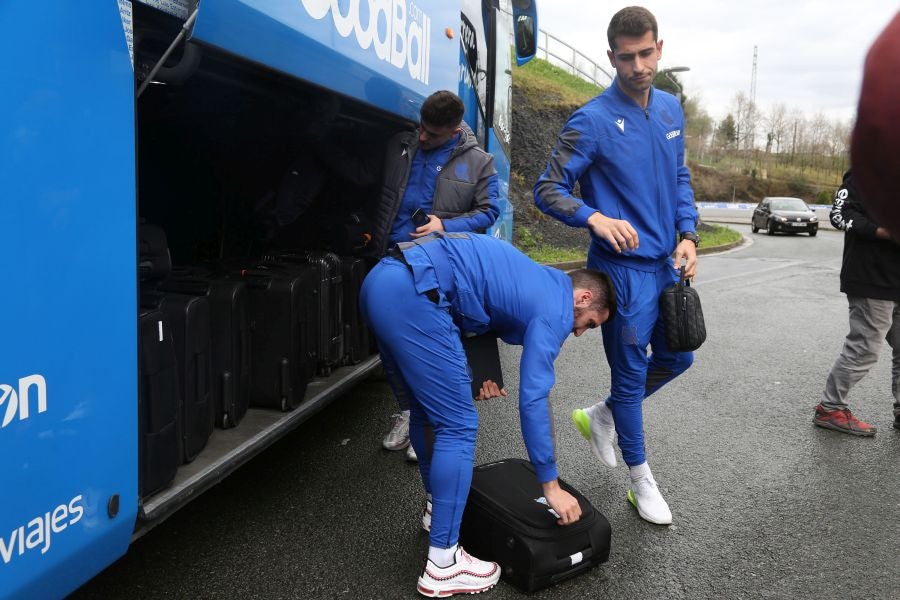 La expedición txuri urdin parte hacia Miranda. 