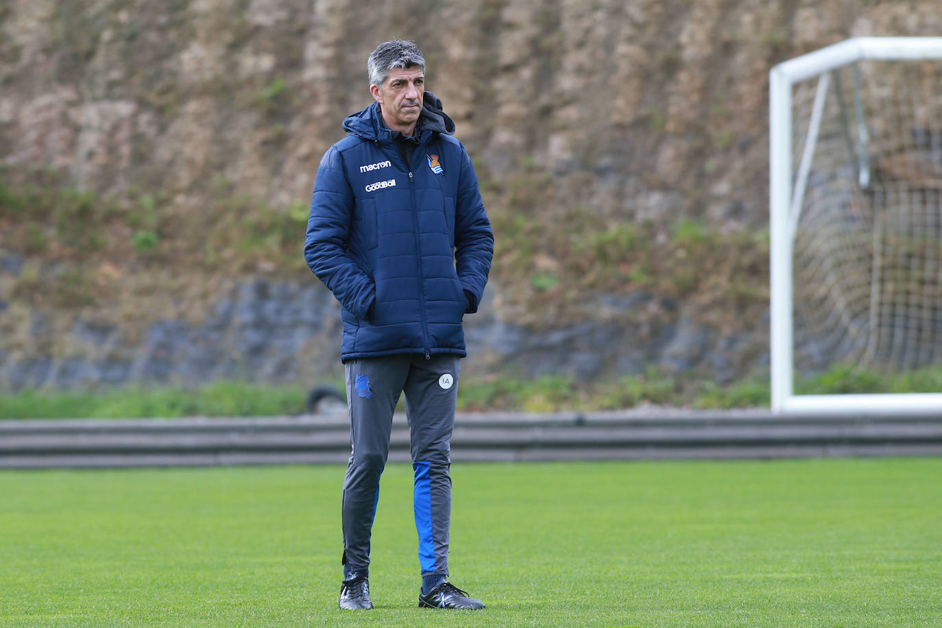 Los jugadores de la Real Sociedad han entrenado este lunes para preparar el derbi de mañana ante el Eibar en Ipurua.