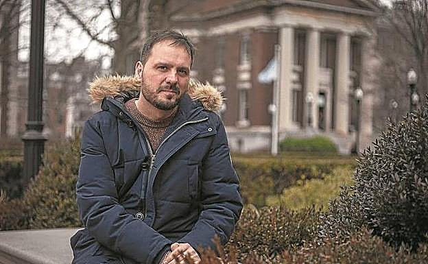 Kirmen Uribe: «He aprendido que Nueva York es una ciudad muy difícil»