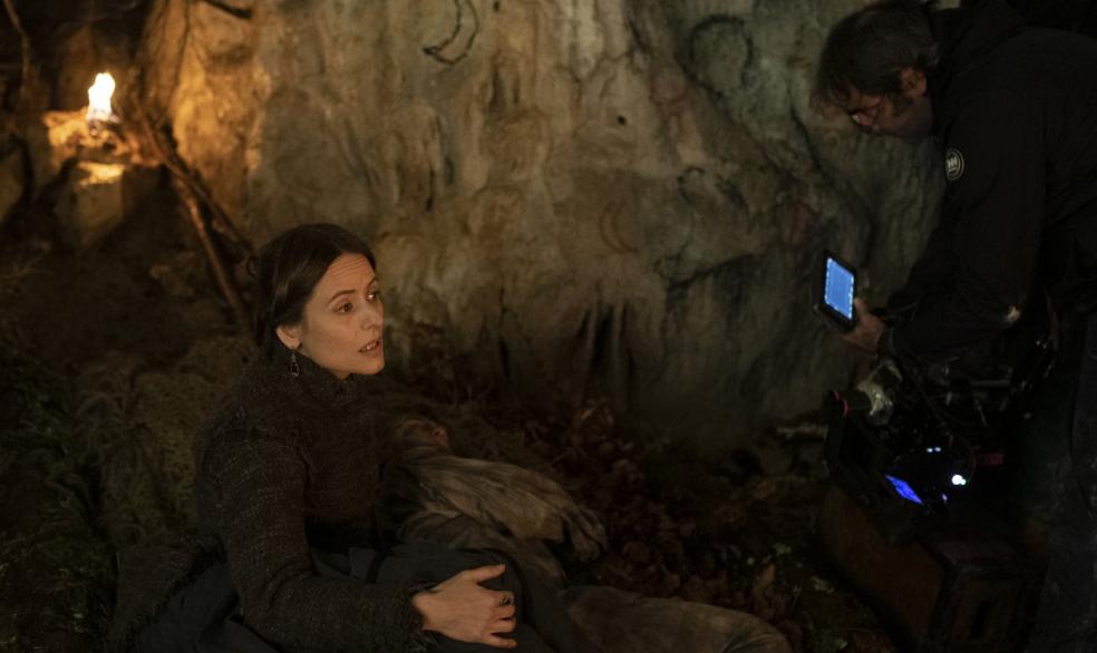 Escenarios naturales. Itziar Ituño y el director Igor Legarreta, durante el rodaje de la película en Artikutza.