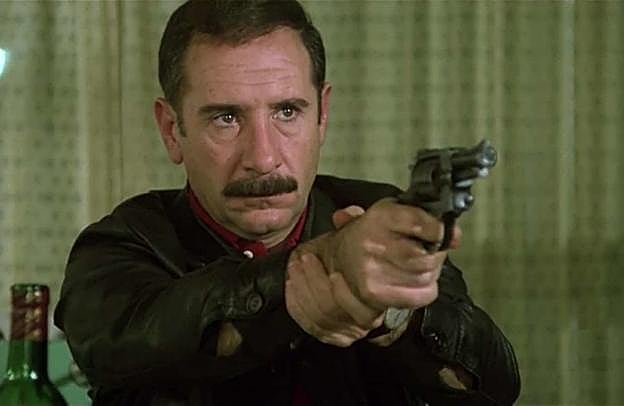 'El crack', una de las 29 películas de Alfredo Landa que ofrece la plataforma FlixOlé. 