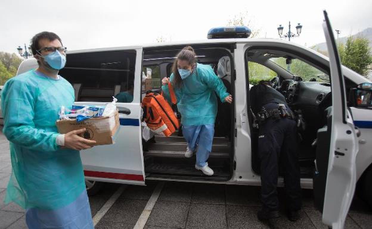 Entrada a un hospital vasco.