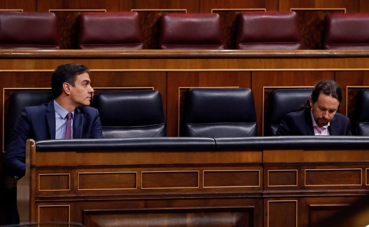 Sánchez e Iglesias, hoy en el Congreso. 