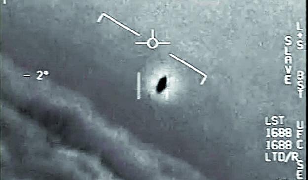 Objeto del vídeo conocido como 'Nimitz', grabado el 14 de noviembre de 2004 en aguas de California. 