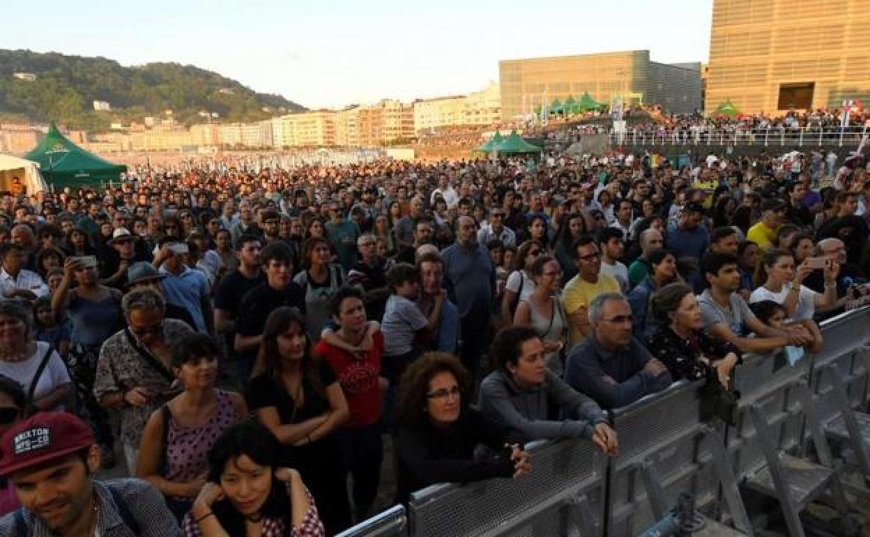 Esta imagen en San Sebastián no se reptirá en varios meses.