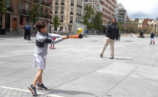 Las franjas: deportes y paseos de 6 a 10 y de 20 a 23; mayores de 10 a 12 y de 19 a 20; y niños de 12 a 19 horas