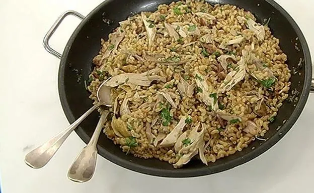 Receta de fideos con restos de pollo de David de Jorge