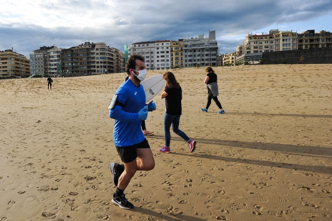 Fotos: Momentos de sol y playa en Donostia