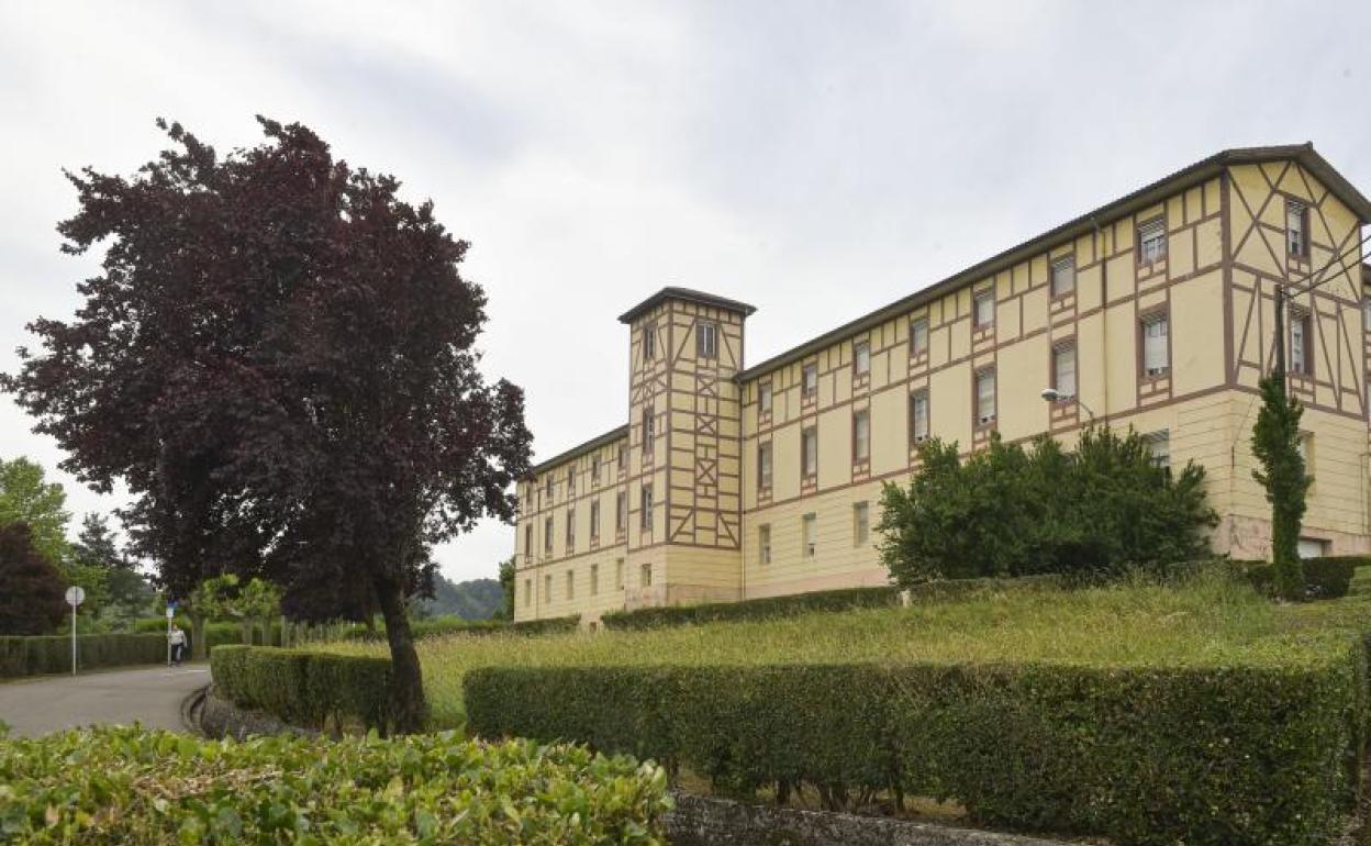 Exterior de la residencia Yurreamendi de Tolosa