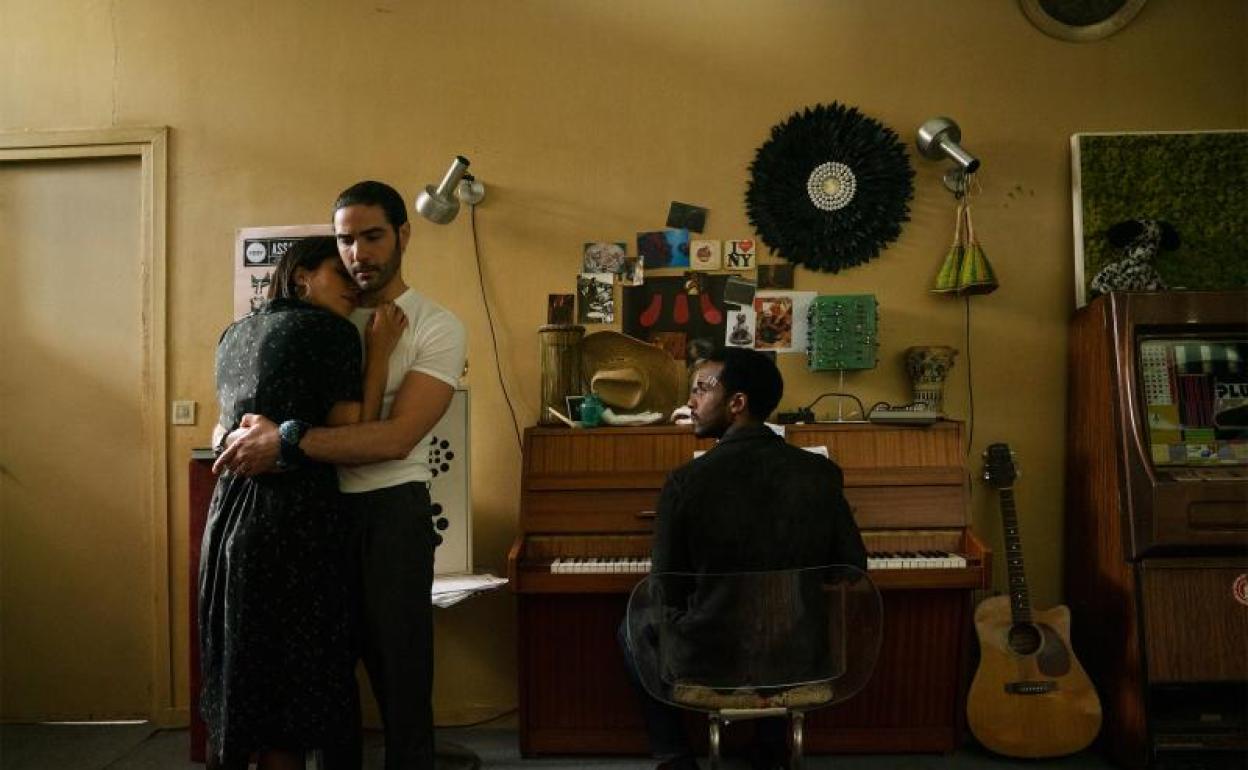 La música y las complicaciones del amor son los motores de la nueva serie 'The Eddy'.