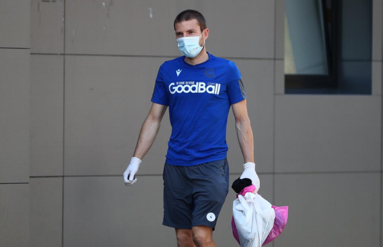 Illarra, con mascarilla y guantes, presenta un buen estado físico. 