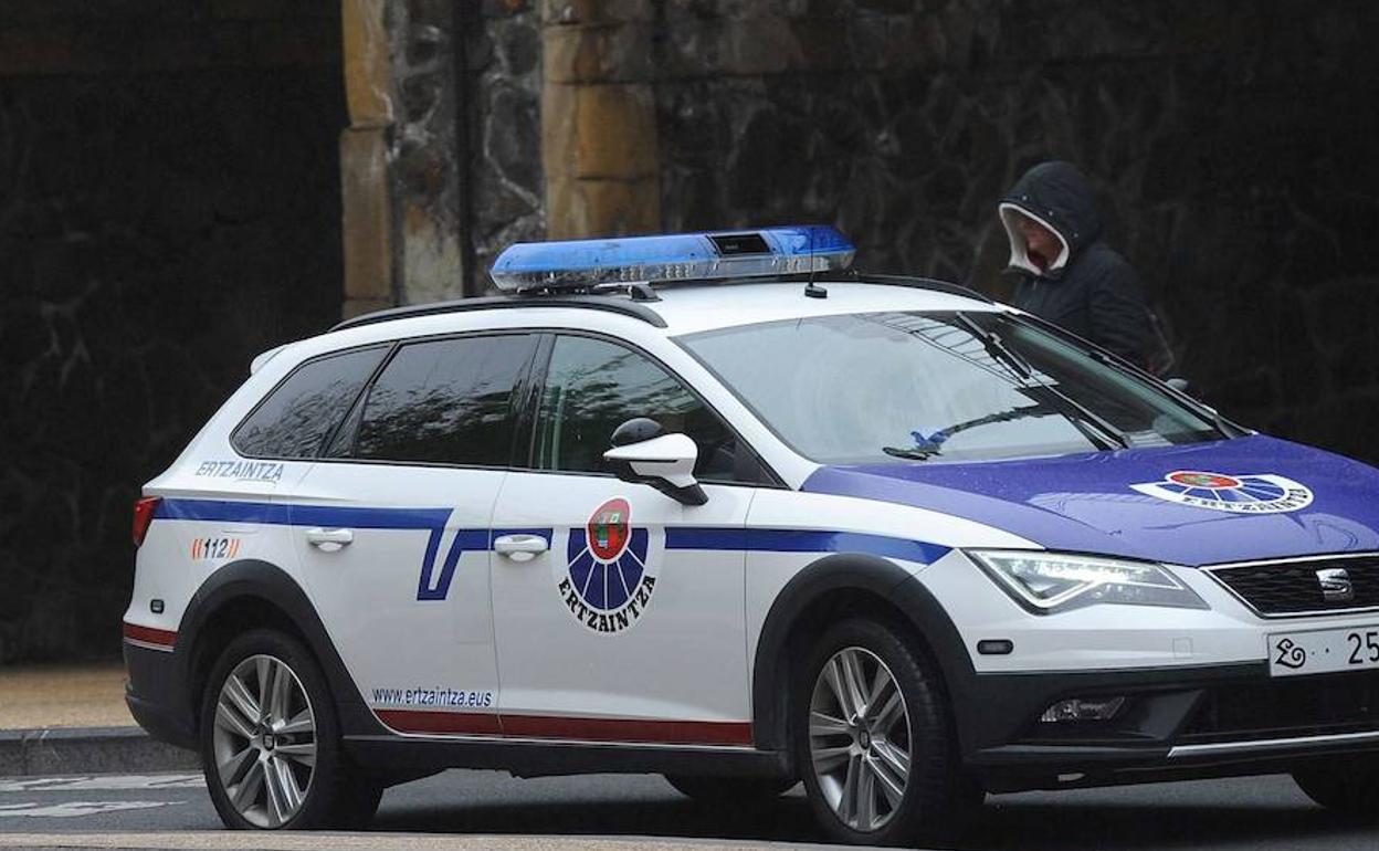 Detenido por traficar con drogas en un garaje comunitario de Ibarra