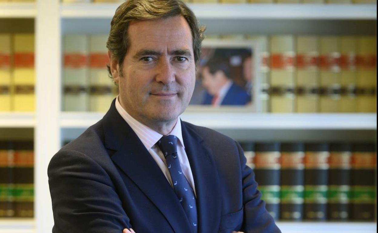 El presidente de CEOE apuesta por medidas coyunturales. 