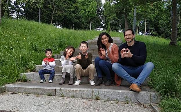 Ander, Uxuri, Oihan, Verónica y Aitzol aplauden la nueva medida. 