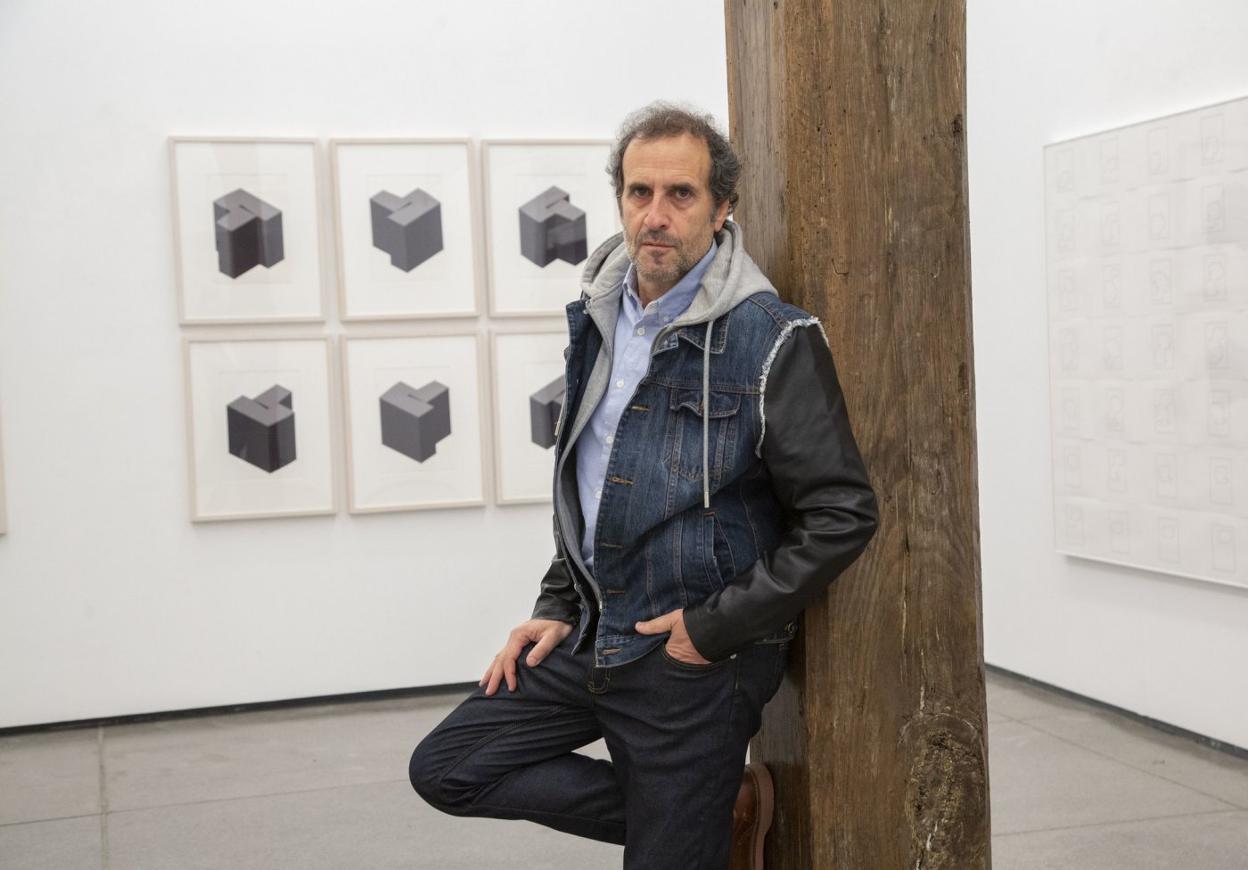 Javier Balda, en la galería Altxerri de Donostia. 