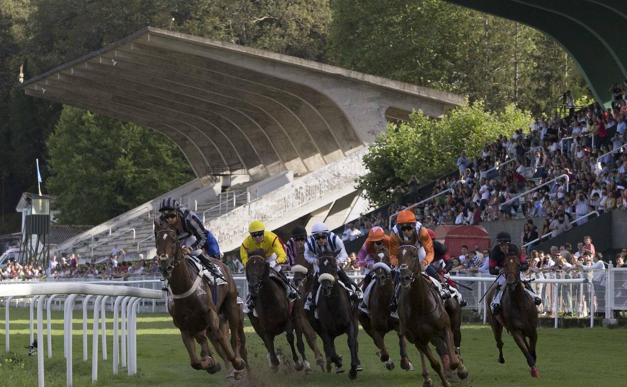 La temporada de verano en el hipódromo de Lasarte arrancará el 3 de junio con las preparatorias de las Poules