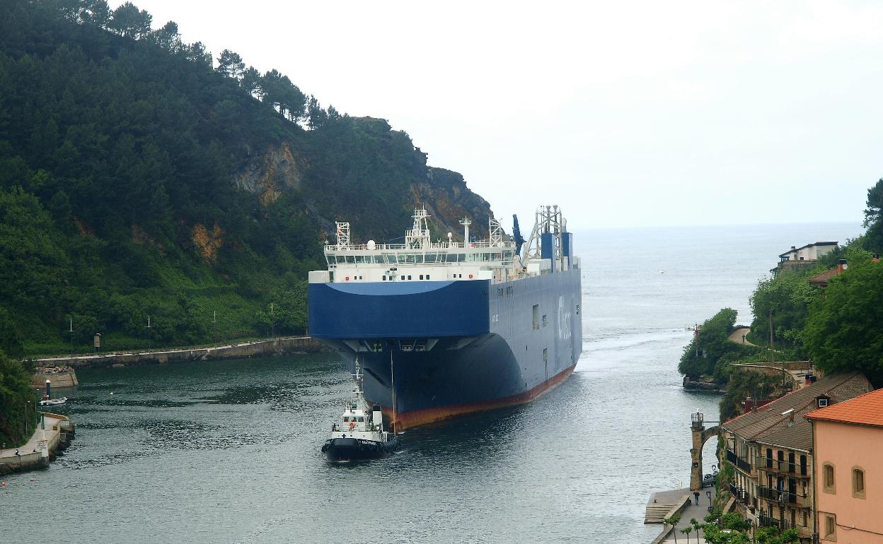 UECC y Balenciaga reactivan sector naval-portuario guipuzcoano | El Diario Vasco