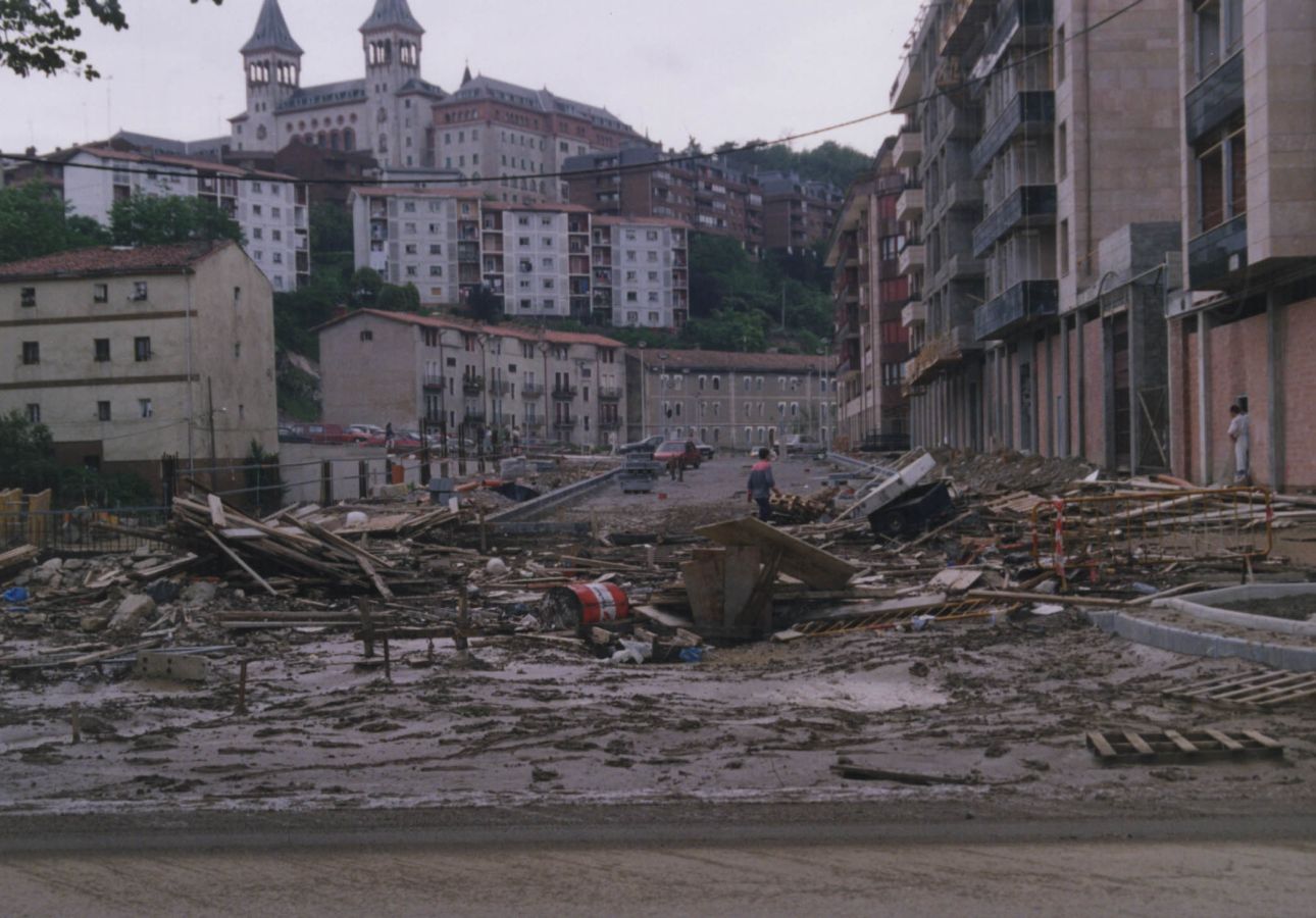 El 1 de junio de 1997 el agua anegó San Sebastián después de que cayeran 230 litros por metro cuadrado en apenas 12 horas