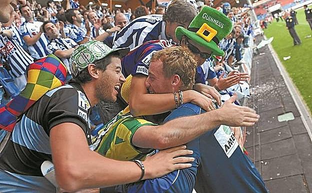 Recital de 'Zuru' en Soria. El pelirrojo se destapó en Los Pajaritos como un centrocampista de clase, llegada y mucha brega. Cuajó una notable actuación coronada con un golazo. 